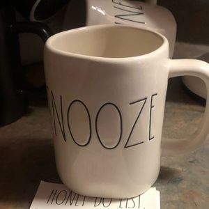 Rae Dunn ‘snooze’ mug